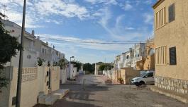 Real estate in Spain, Bungalow. Mil Palmeras area, 3 bedrooms, 90 m² image 4