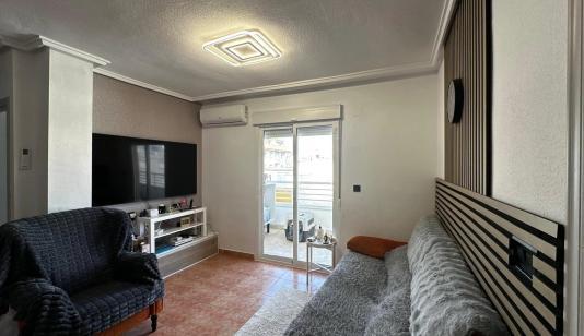 Buy property in Torrevieja, Spain. Centro area, 3 bedrooms, 90 m² image 0