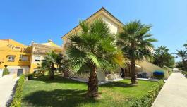 Buy property in Torrevieja, Spain. Eliseos playa area, 2 bedrooms, 48 m² image 2
