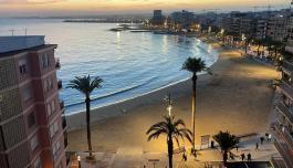 Bienes raíces en España, Torrevieja. Zona de la  Playa del Cura, 3 dormitorios, 91 m² image 2