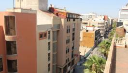 Flat 3 bedrooms 140 m2 in Ramón Gallud image 1