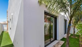 Bungalow in Pilar de la Horadada, Spain, Zona Pueblo area, 3 bedrooms, 90 m2 - #RSP-N9270 image 4